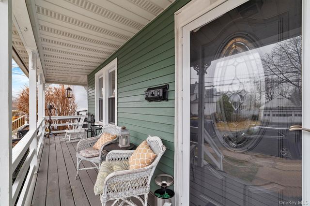 1408 Henry Avenue, Mamaroneck, NY 10543