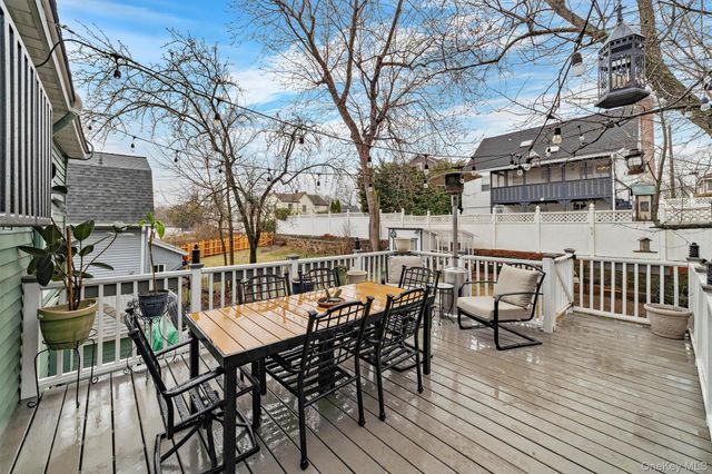 1408 Henry Avenue, Mamaroneck, NY 10543