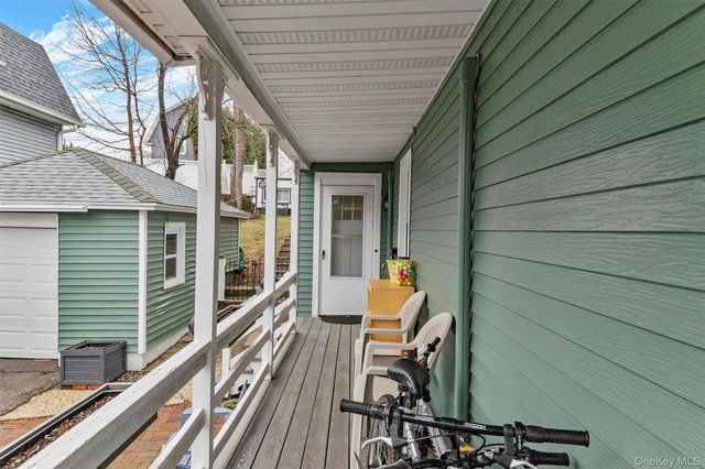 1408 Henry Avenue, Mamaroneck, NY 10543