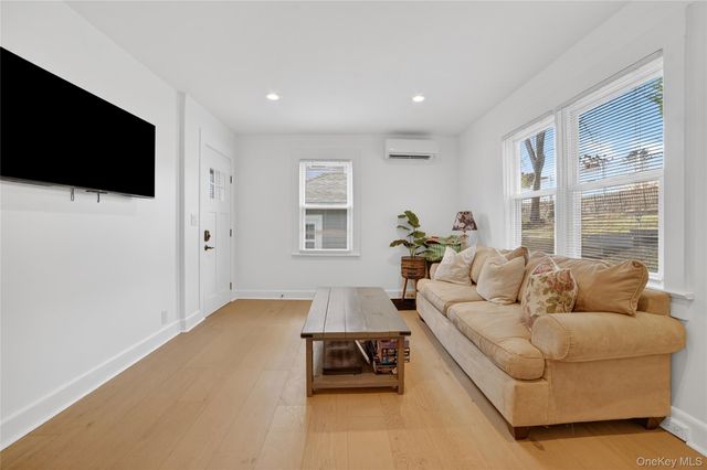 1408 Henry Avenue, Mamaroneck, NY 10543