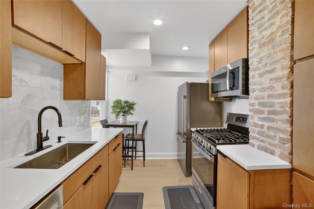 1408 Henry Avenue, Mamaroneck, NY 10543