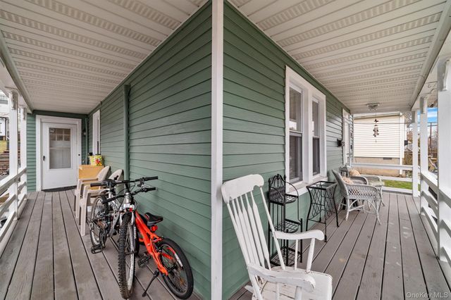 1408 Henry Avenue, Mamaroneck, NY 10543