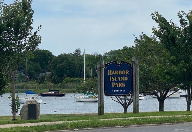 1408 Henry Avenue, Mamaroneck, NY 10543