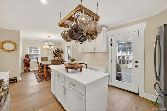 1408 Henry Avenue, Mamaroneck, NY 10543