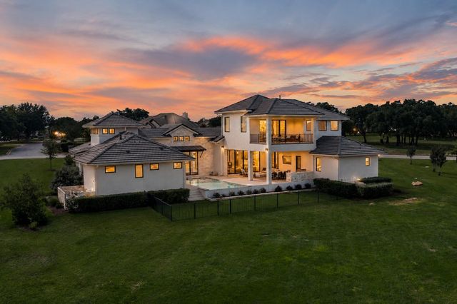 27009 Masters PKWY, Spicewood, TX 78669