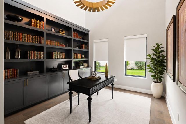 27009 Masters PKWY, Spicewood, TX 78669