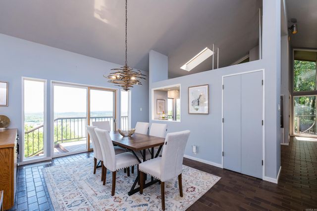 1 Rivers Edge Drive, Little Rock, AR 72227