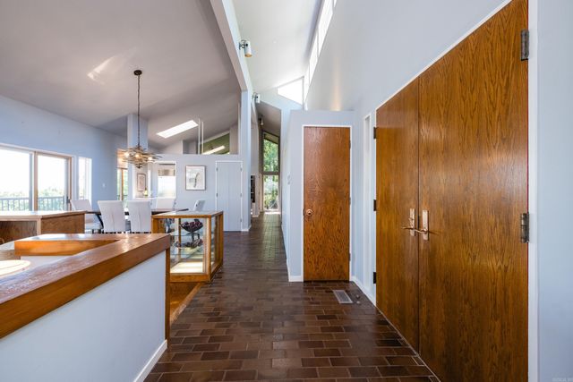 1 Rivers Edge Drive, Little Rock, AR 72227