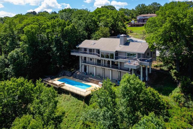 1 Rivers Edge Drive, Little Rock, AR 72227