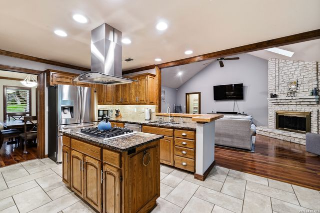 15662 DOVE MDW, San Antonio, TX 78248