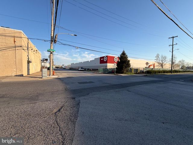 3800 E THOMPSON ST, Philadelphia, PA 19137