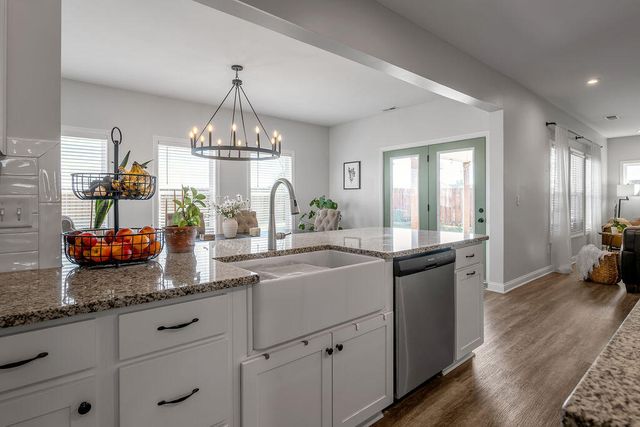105 Friendly Avenue, Nicholasville, KY 40356