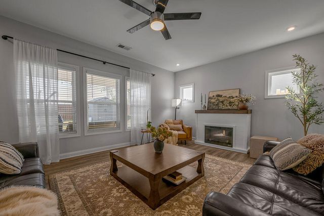 105 Friendly Avenue, Nicholasville, KY 40356