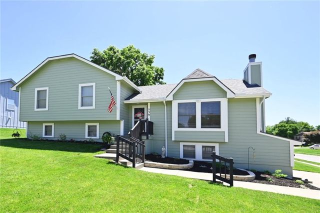 539 Lauren Street, Liberty, MO 64068