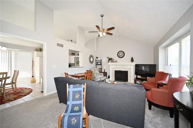 539 Lauren Street, Liberty, MO 64068