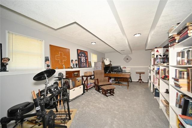 539 Lauren Street, Liberty, MO 64068