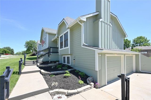539 Lauren Street, Liberty, MO 64068