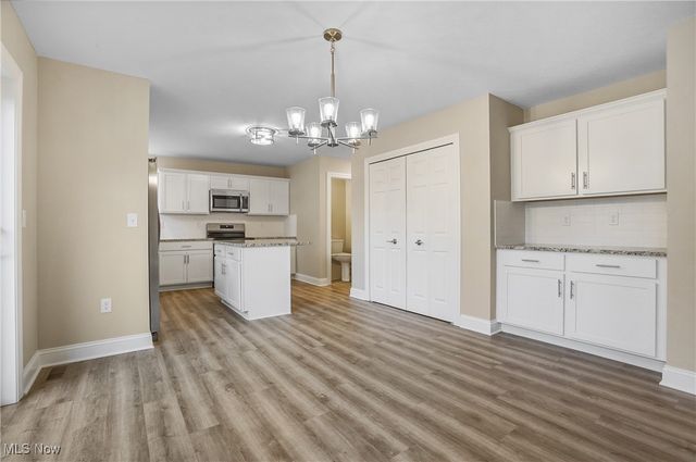 170 N Prospect Street, Ravenna, OH 44266