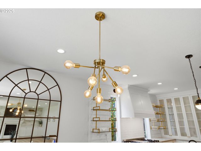 346 SUMMIT VIEW Ave, Salem, OR 97306