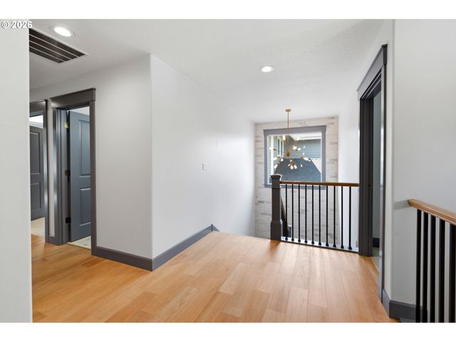 346 SUMMIT VIEW Ave, Salem, OR 97306