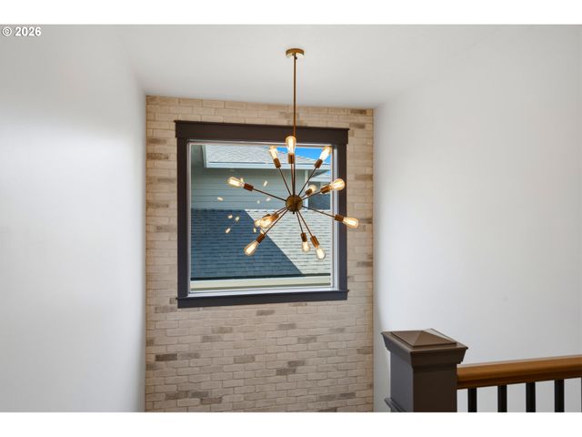 346 SUMMIT VIEW Ave, Salem, OR 97306