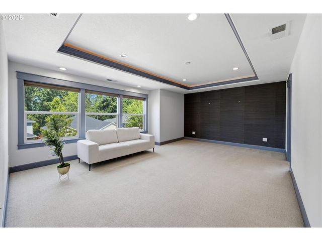 346 SUMMIT VIEW Ave, Salem, OR 97306