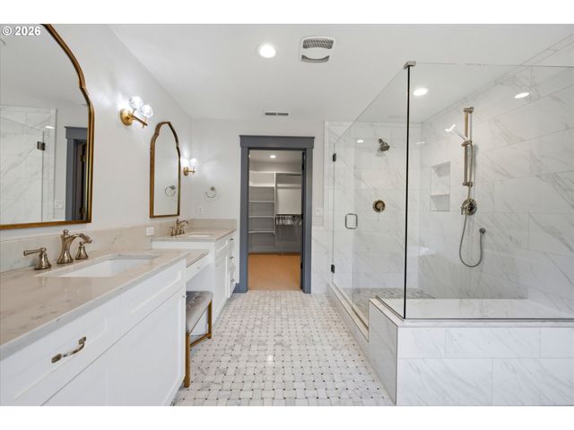 346 SUMMIT VIEW Ave, Salem, OR 97306