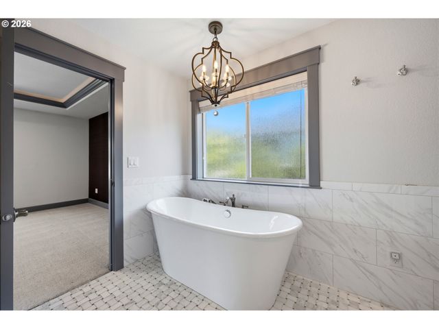 346 SUMMIT VIEW Ave, Salem, OR 97306