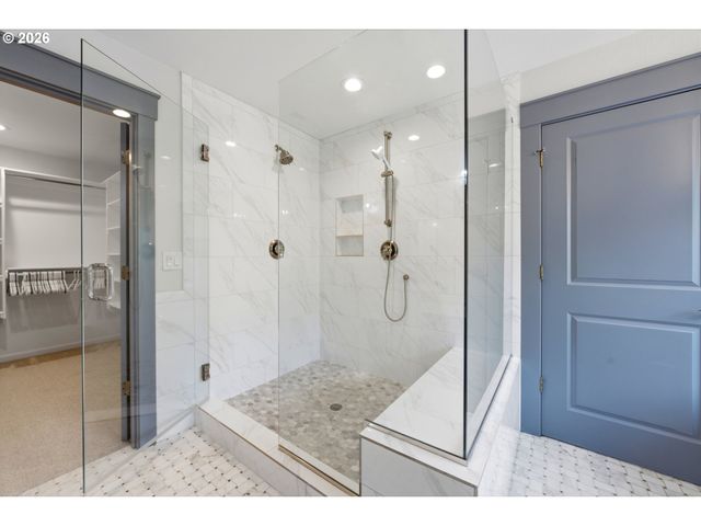 346 SUMMIT VIEW Ave, Salem, OR 97306