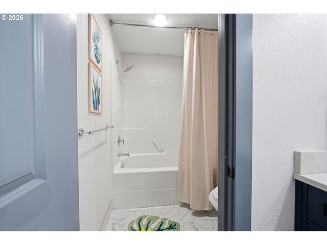 346 SUMMIT VIEW Ave, Salem, OR 97306