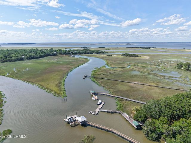 16 Oakland Drive, St. Helena Island, SC 29920