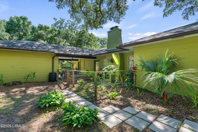 16 Oakland Drive, St. Helena Island, SC 29920