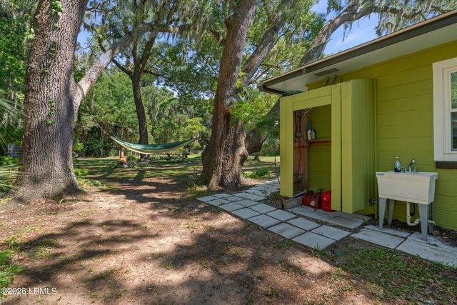 16 Oakland Drive, St. Helena Island, SC 29920