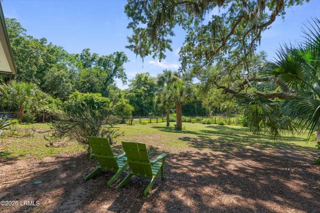 16 Oakland Drive, St. Helena Island, SC 29920