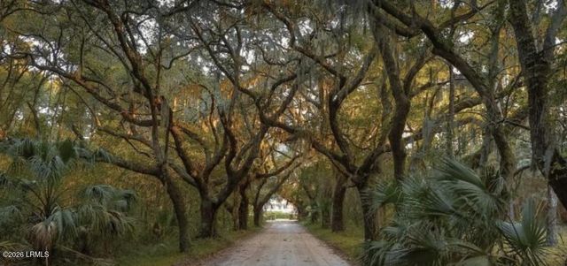 16 Oakland Drive, St. Helena Island, SC 29920