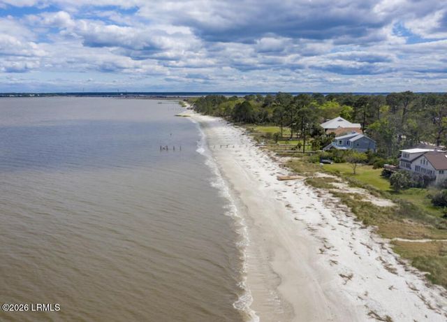 16 Oakland Drive, St. Helena Island, SC 29920