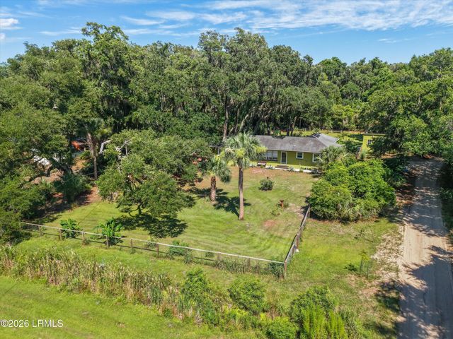 16 Oakland Drive, St. Helena Island, SC 29920