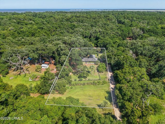 16 Oakland Drive, St. Helena Island, SC 29920