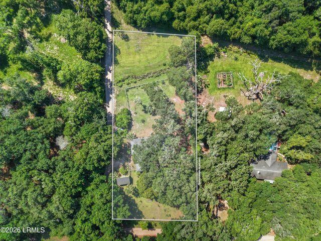 16 Oakland Drive, St. Helena Island, SC 29920