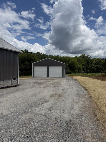 200 Dement Road, Normandy, TN 37360