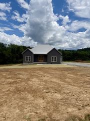 200 Dement Road, Normandy, TN 37360