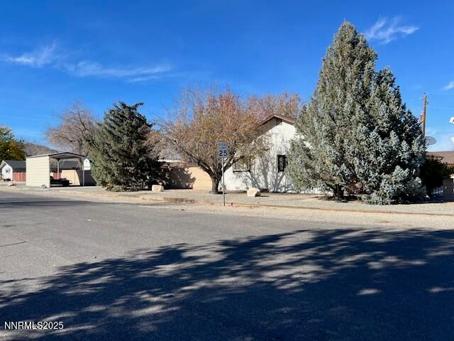 71 NV-208, Yerington, NV 89447