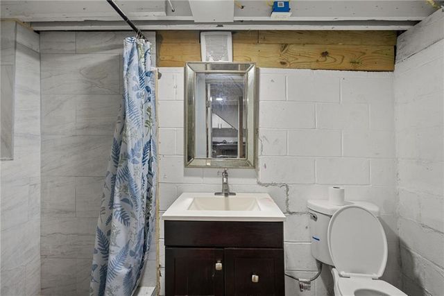 810 S Woodland Avenue, Independence, MO 64052