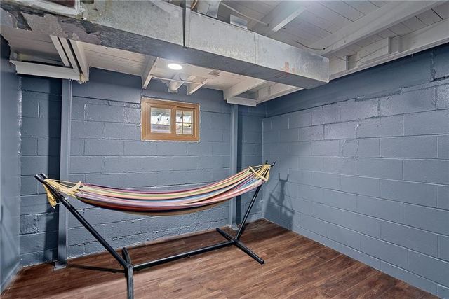 810 S Woodland Avenue, Independence, MO 64052