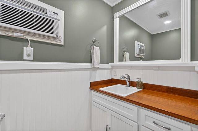 4221 Cowhouse Creek Ct, Corpus Christi, TX 78410