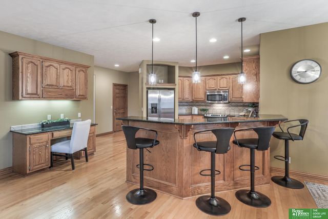 19712 Hansen Avenue, Omaha, NE 68130