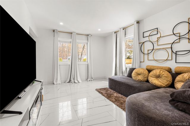 2 Grove Avenue, Coram, NY 11727