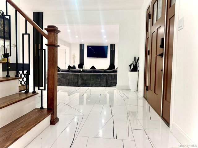 2 Grove Avenue, Coram, NY 11727