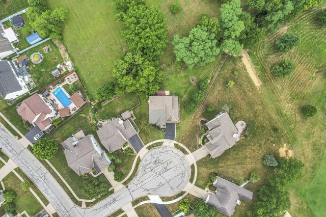 19 Spike Rush Court, Etna, OH 43062