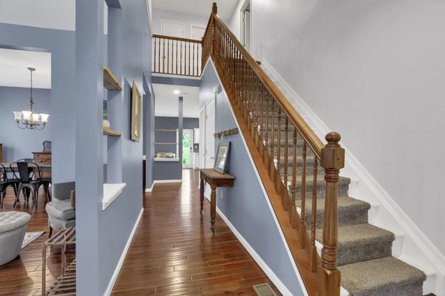 19 Spike Rush Court, Etna, OH 43062